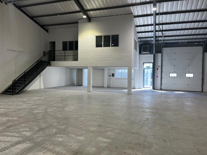 To Let Commercial Property for Rent in Retreat Industrial Western Cape